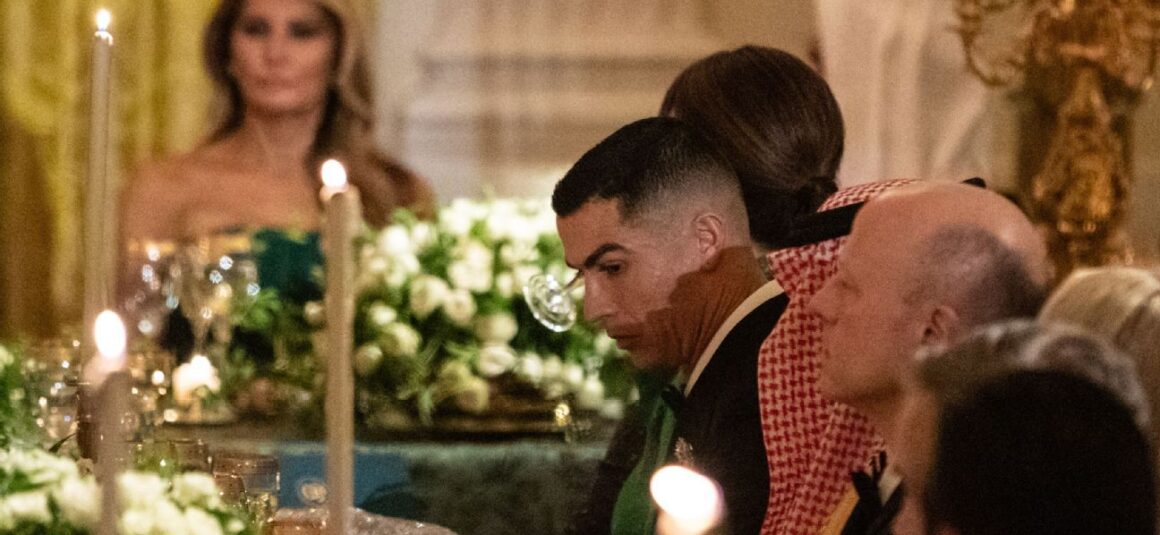 Cristiano Ronaldo Graces… Cristiano Ronaldo Graces…