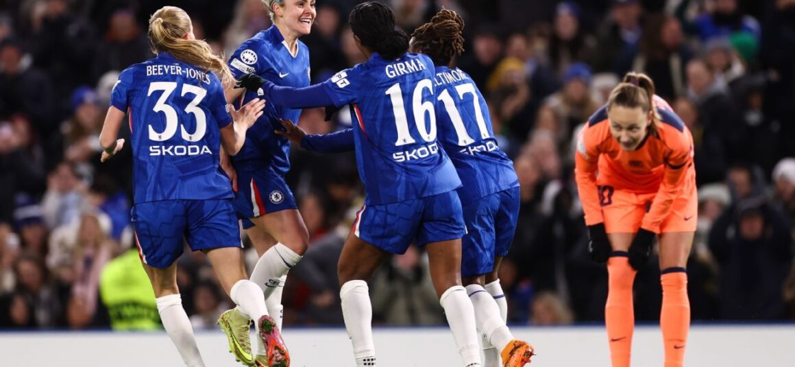 Ellie Carpenter Shines as…