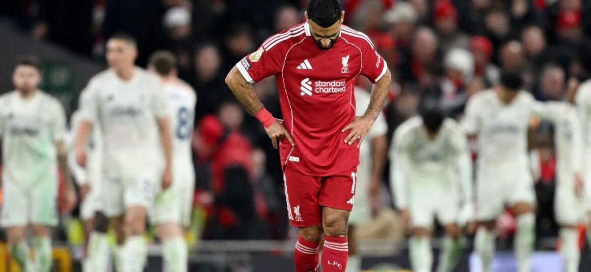 Rooney Urges Arne Slot to… Rooney Urges Arne Slot to…