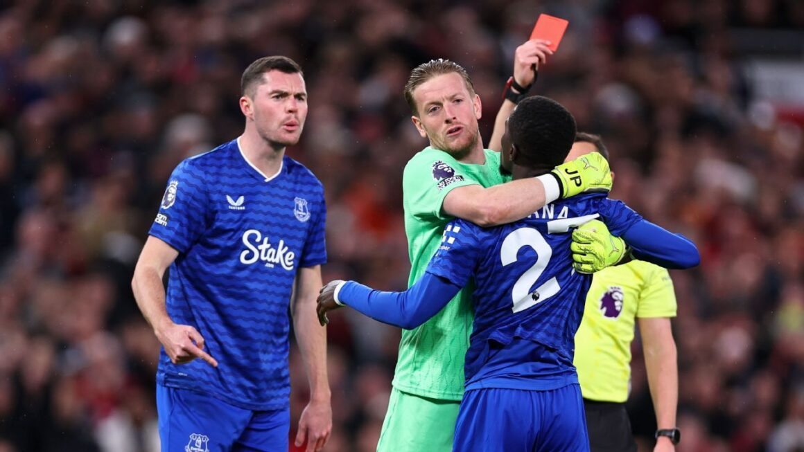 Evertons Gueye Sent Off…