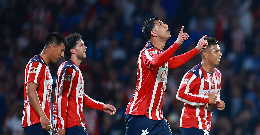 Goal Angel Arrives: Chivas…