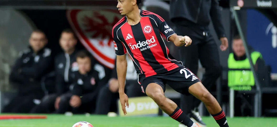 Report: Arsenal and Man…