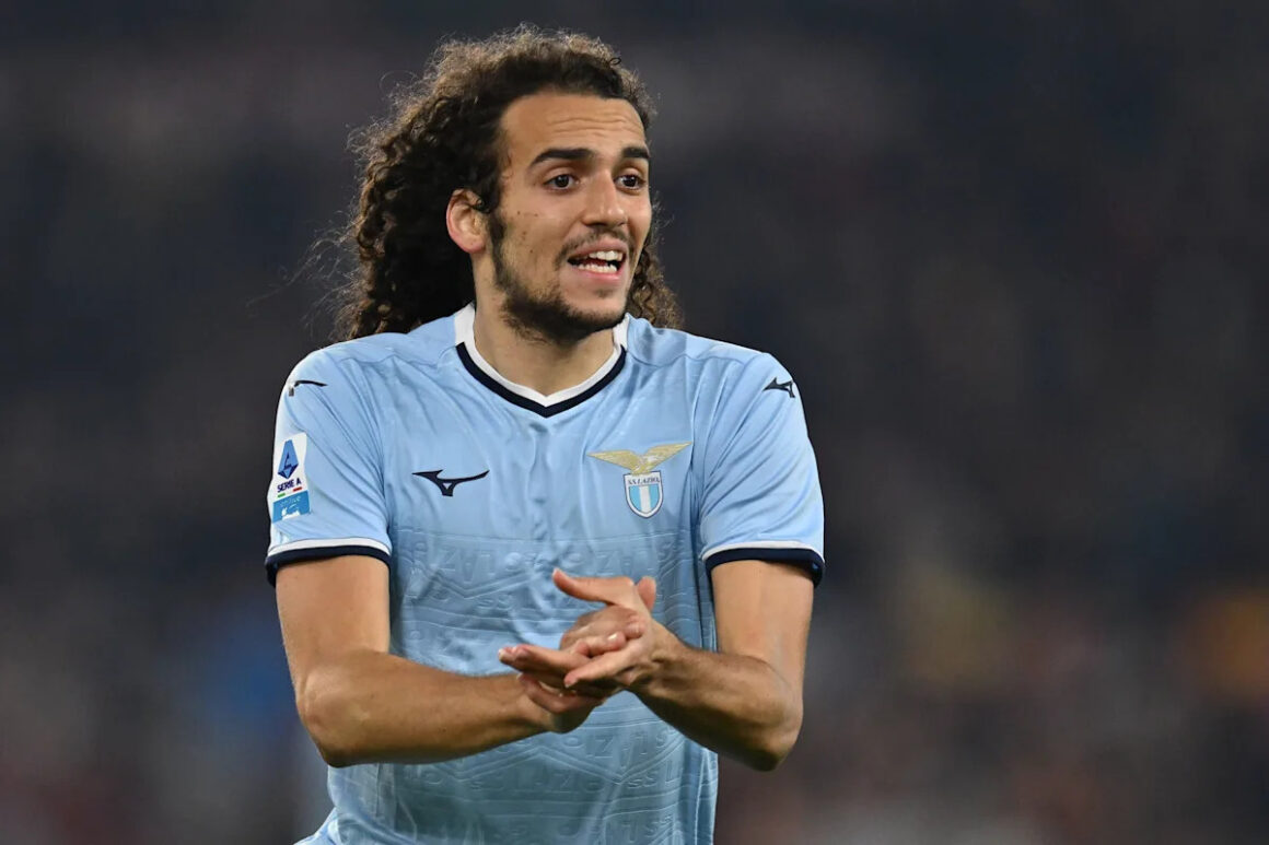 Sunderland Submit £21m…