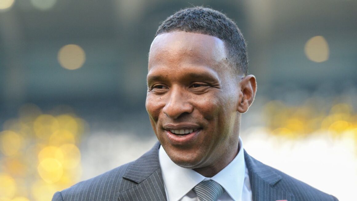 ESPN Analyst Shaka Hislop…