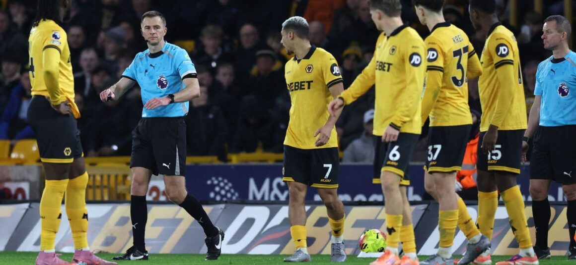 VAR Review: Man Uniteds…