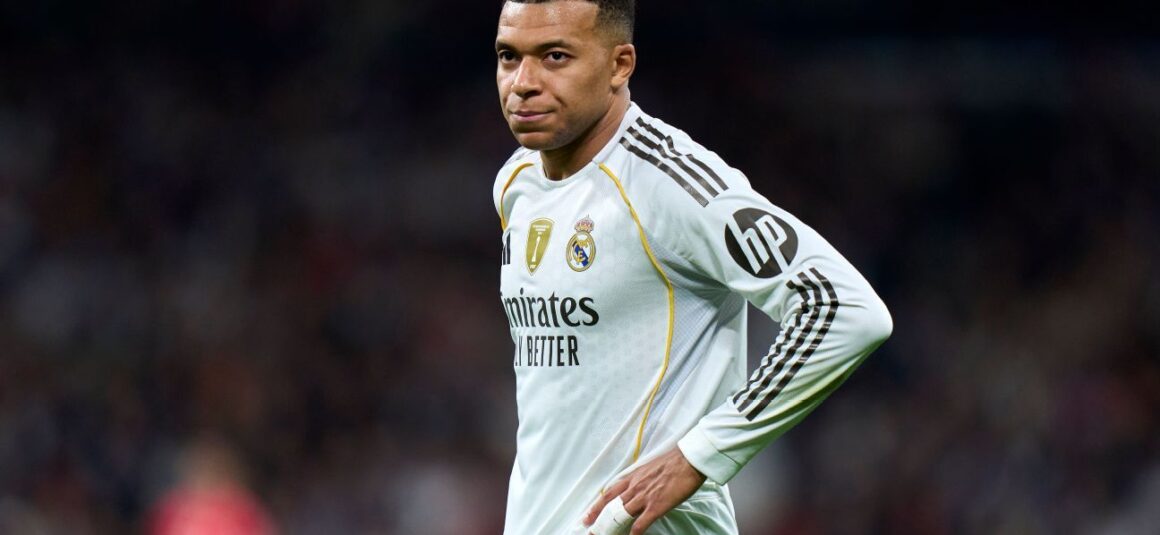 Mbappé on Bench for…