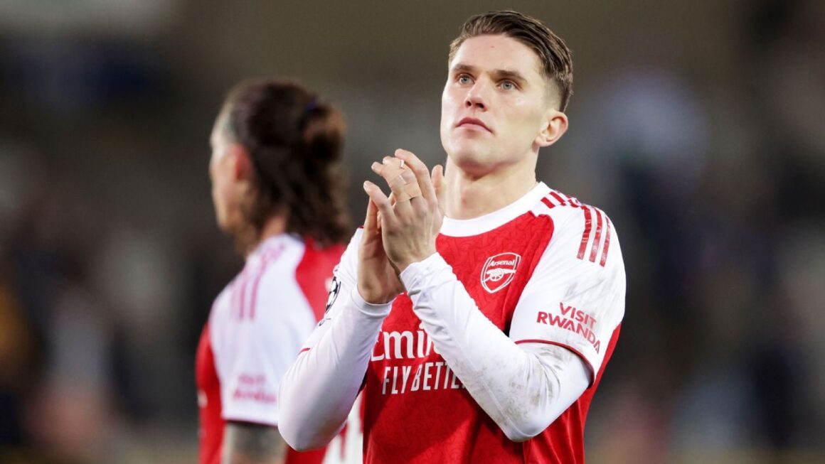 Arteta Defends Struggling…