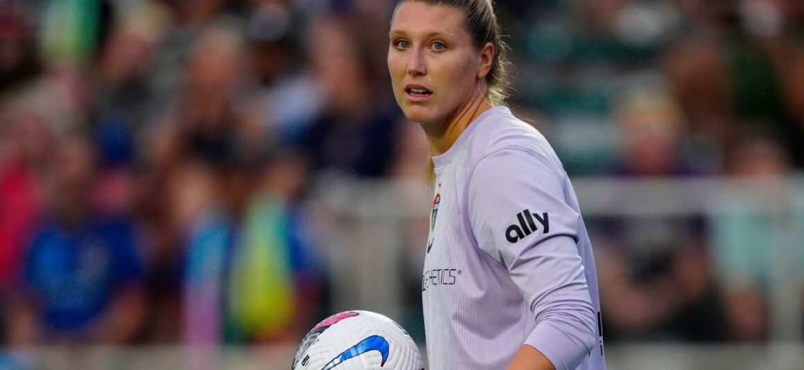 NWSLs Legacy Signs Murphy…