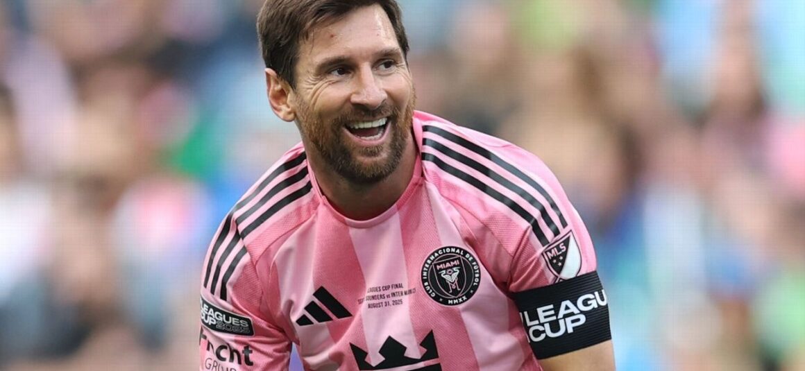 Lionel Messi Selects… Lionel Messi Selects…