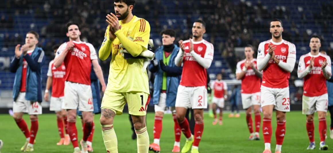 Arsenal Crowned Christmas… Arsenal Crowned Christmas…