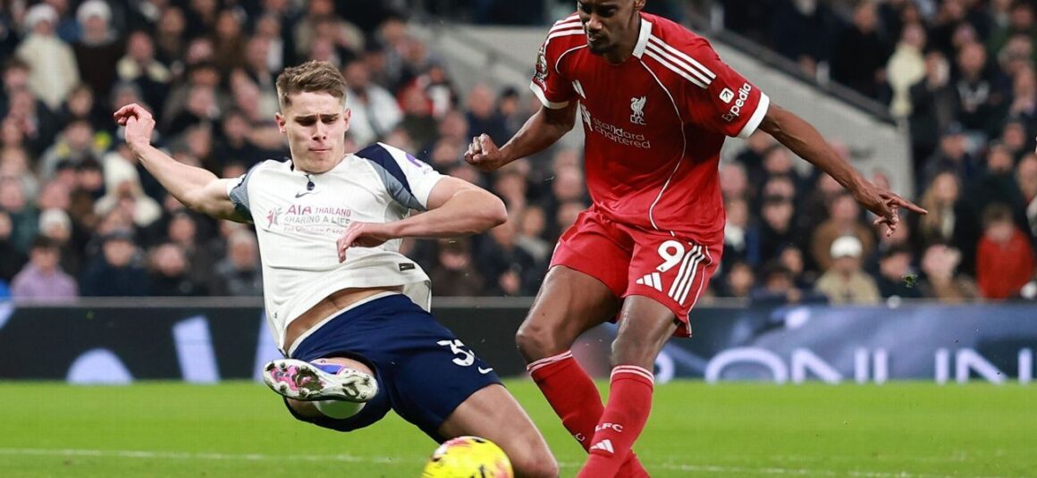 Slot calls tackle… Slot calls tackle…