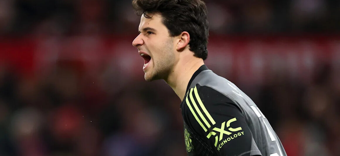 Zirkzee Earns 7.5,…