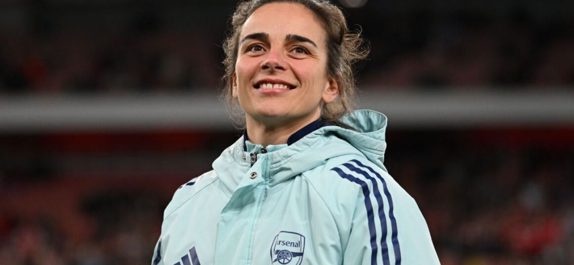 Slegers Commits to Arsenal…