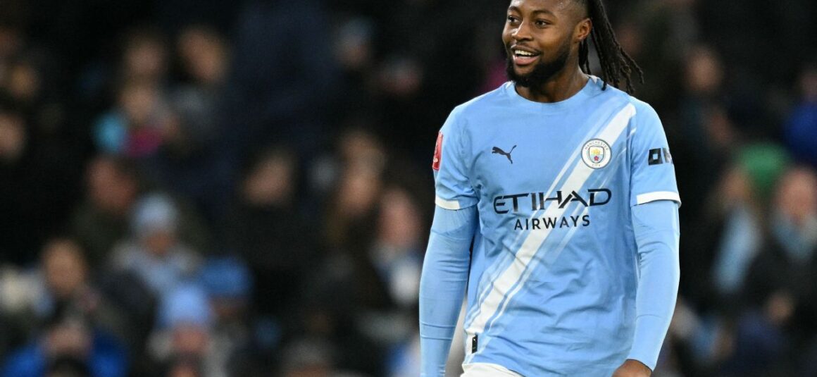 Brilliant in Blue: Man… Brilliant in Blue: Man…