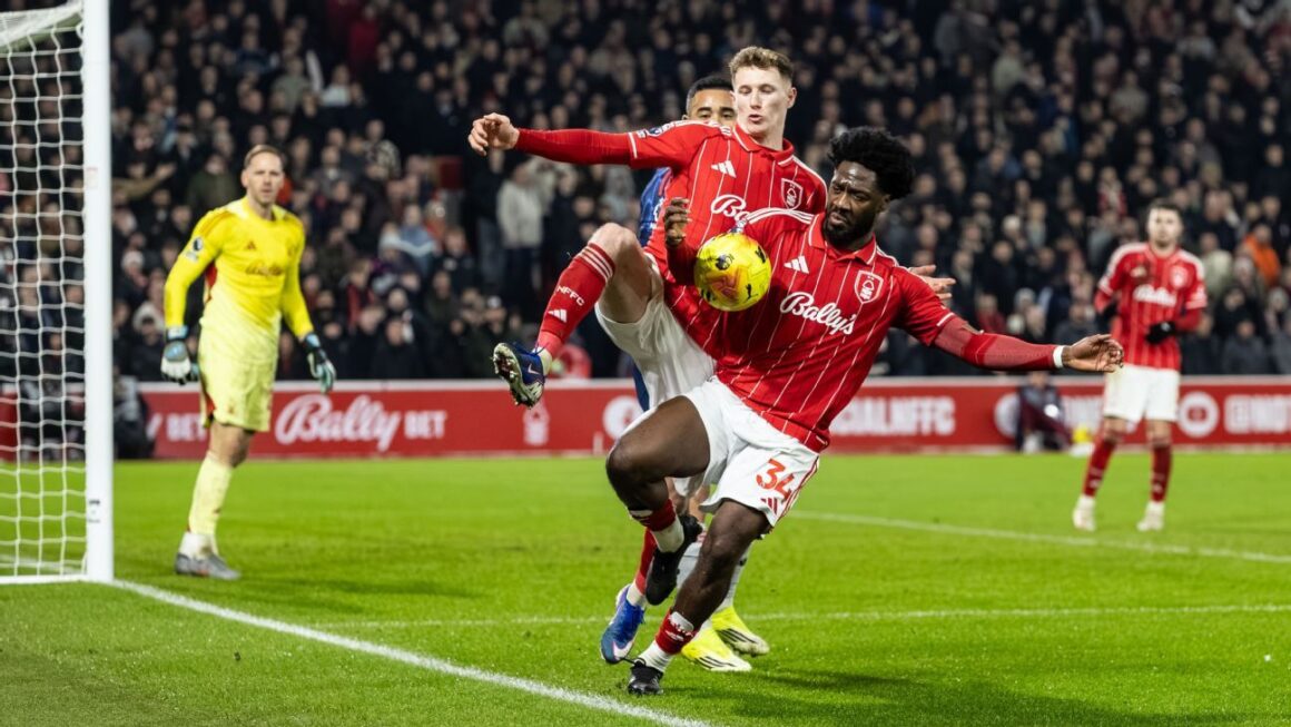 Arteta: Arsenal robbed of…