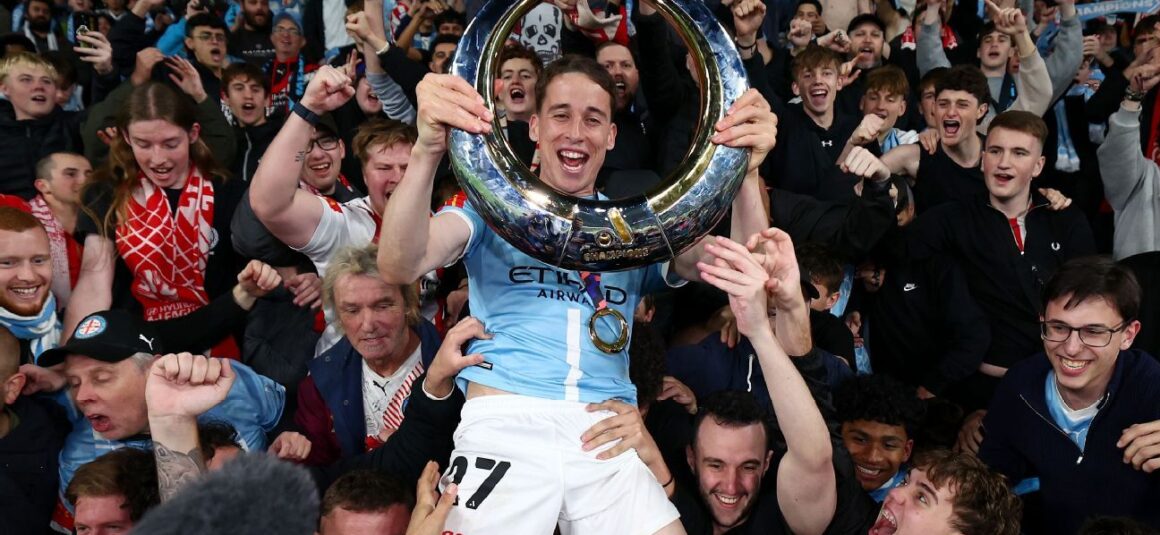 Aussie Defender Trewin… Aussie Defender Trewin…