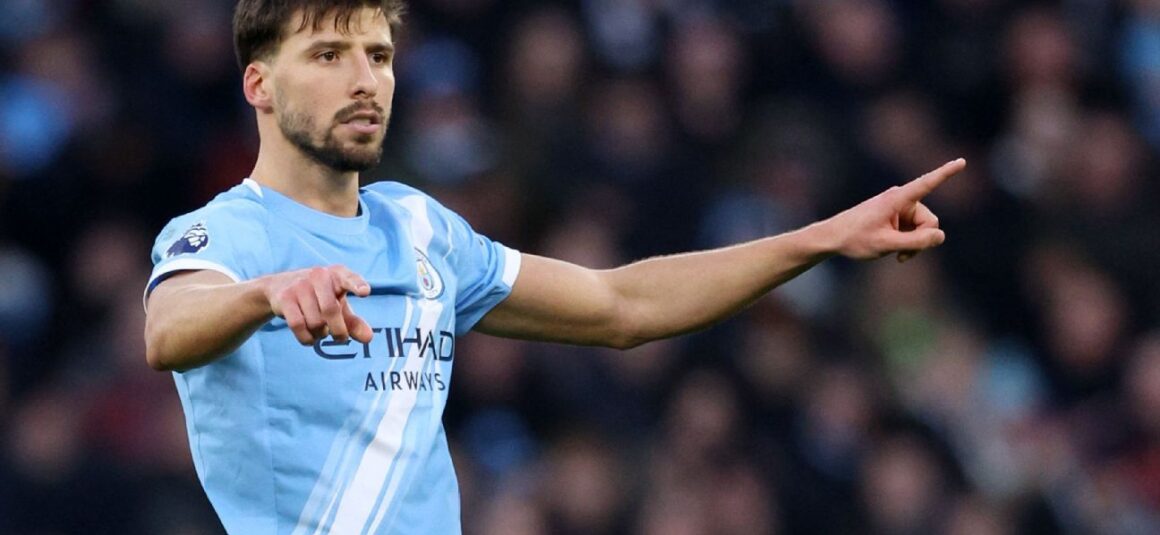 Man City rally around Dias…