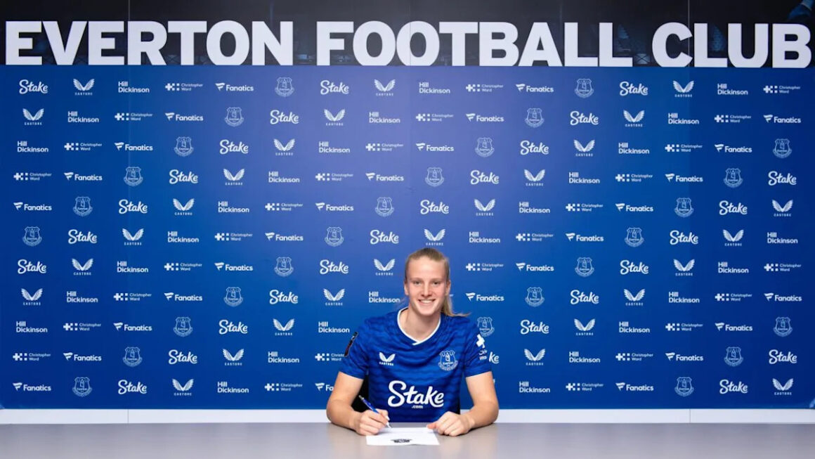 Everton Secures AS Roma…