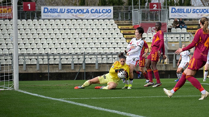 NARROW DEFEAT FOR ROSSONERE