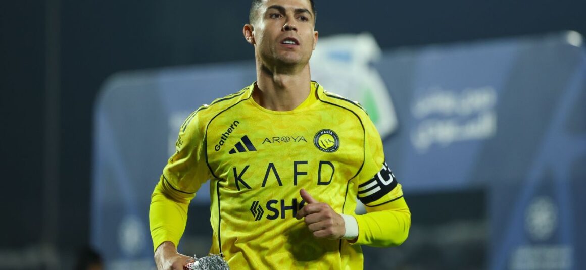 Ronaldo Ends Protest,…