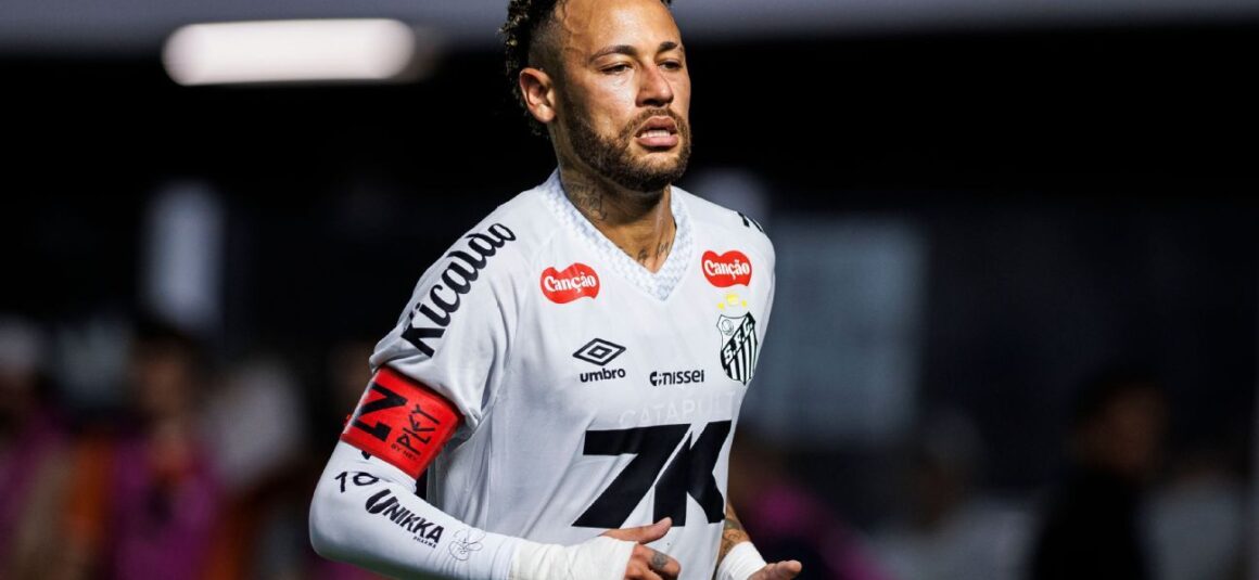 Neymar Returns to Santos…