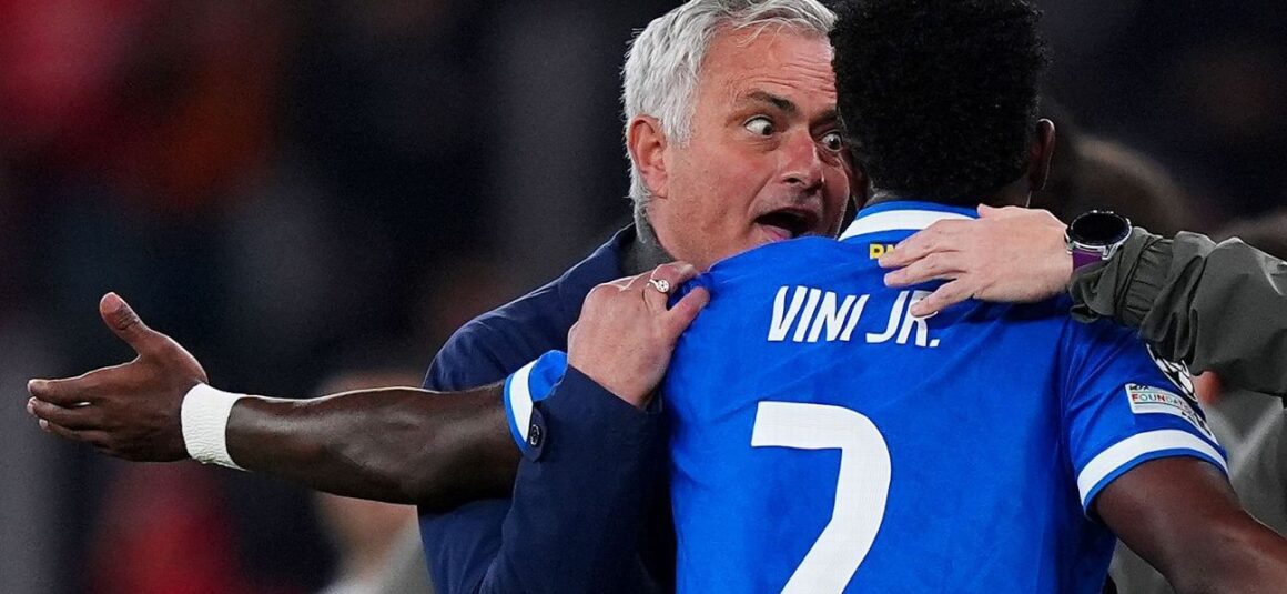 Mourinho Criticizes… Mourinho Criticizes…