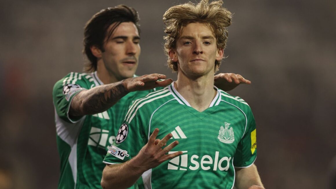 Gordon Makes UCL History… Gordon Makes UCL History…