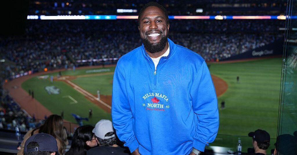 Altidore Teams Up with…