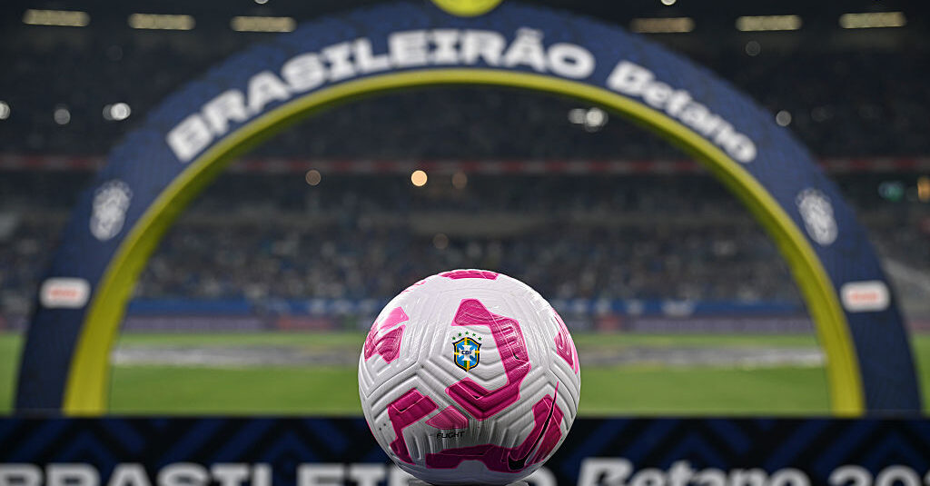 Cruzeiro Aims to Escape…