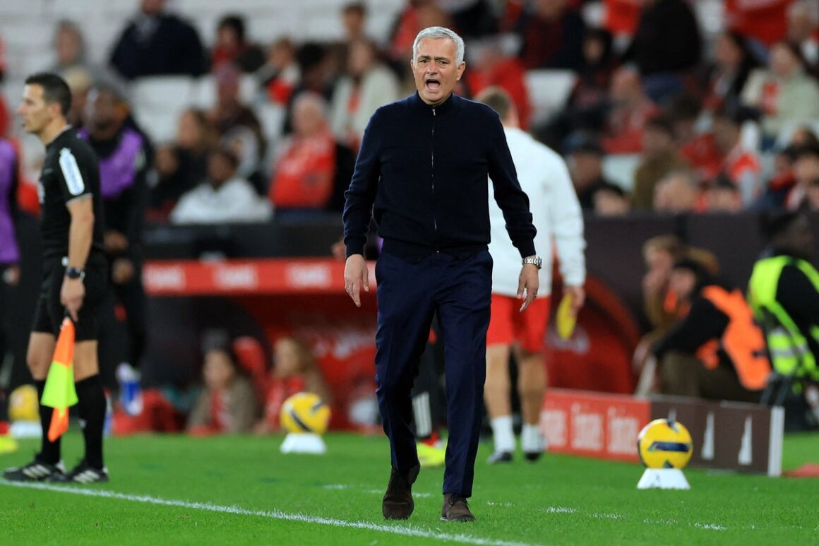 Angry Jose Mourinho Hits…