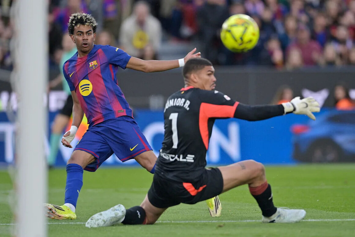 Lamine Yamal decides…