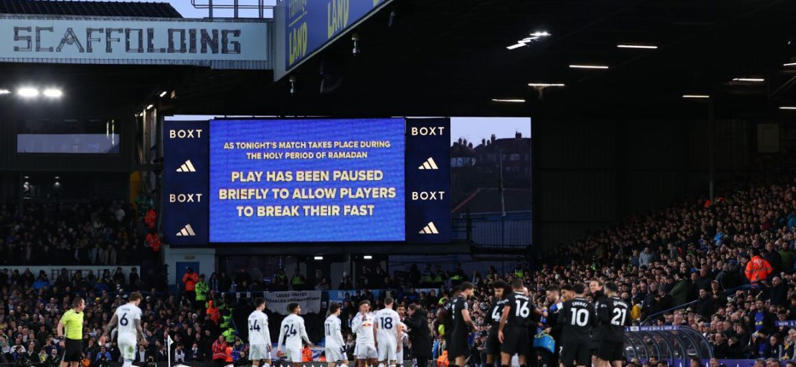 Farke questions Leeds…