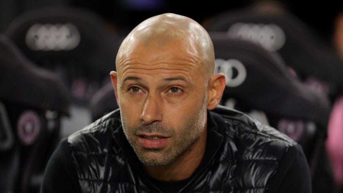 How Mascherano Captivated… How Mascherano Captivated…