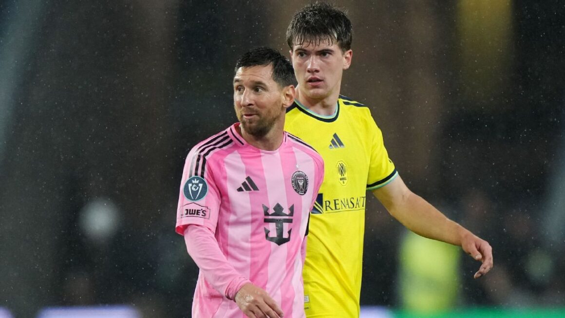 Blank in Nashville halts… Blank in Nashville halts…