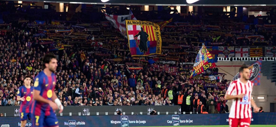 More fans, singing… More fans, singing…