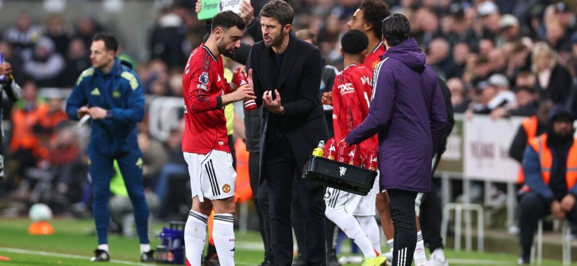 Carrick: Man Utd… Carrick: Man Utd…