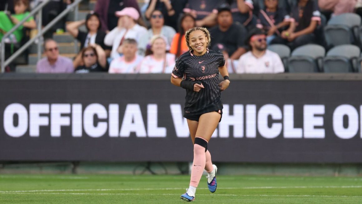 Savy King Returns to the… Savy King Returns to the…