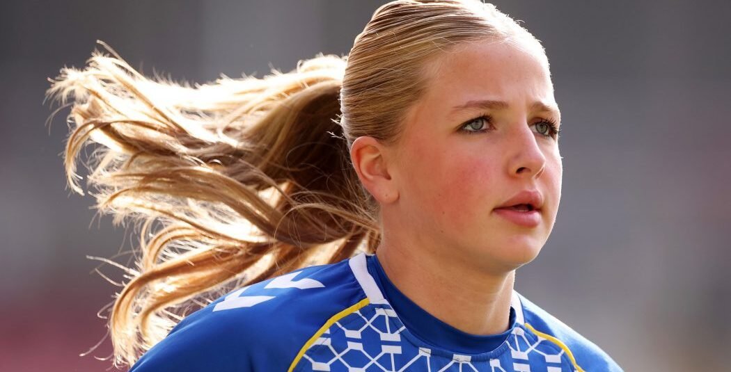 Evertons Hobson Loaned to…