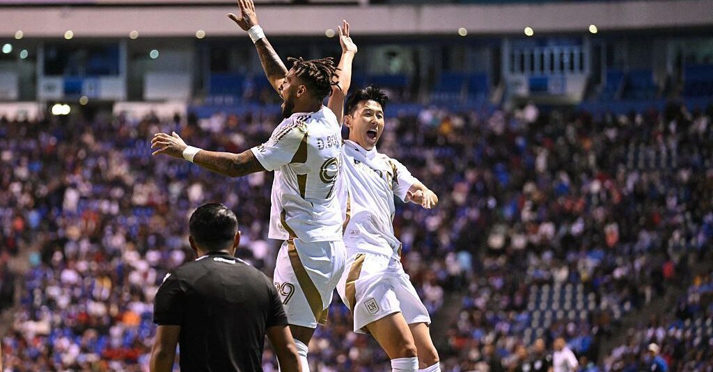 LAFC Eliminates Cruz Azul…