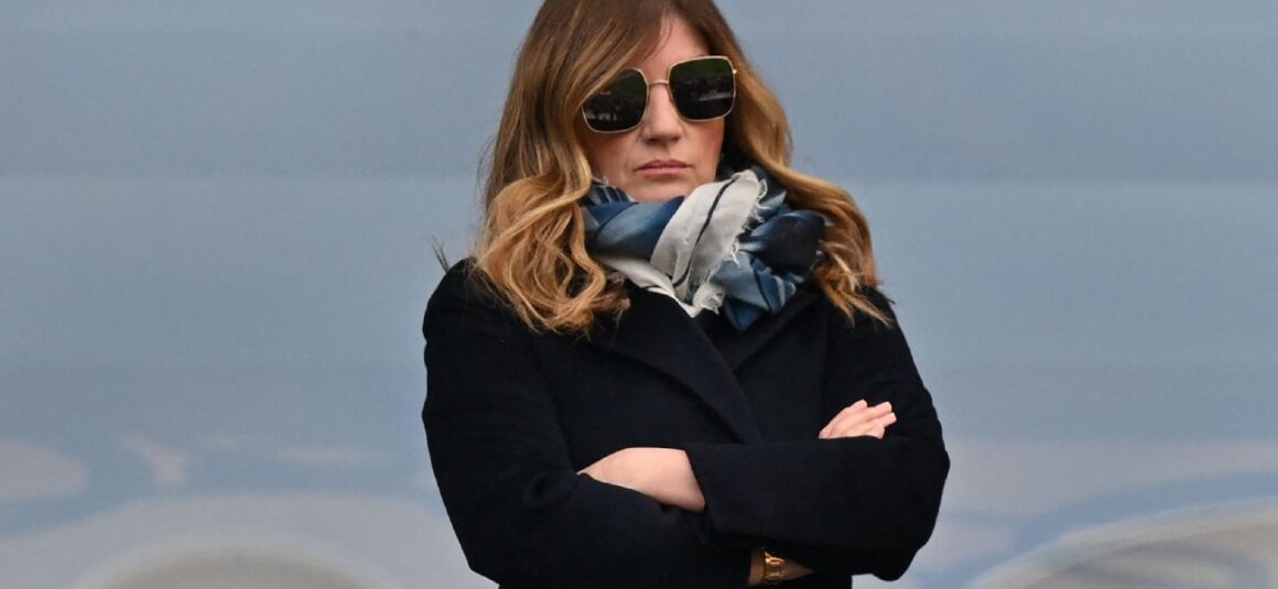 Brady Resigns as West Ham… Brady Resigns as West Ham…