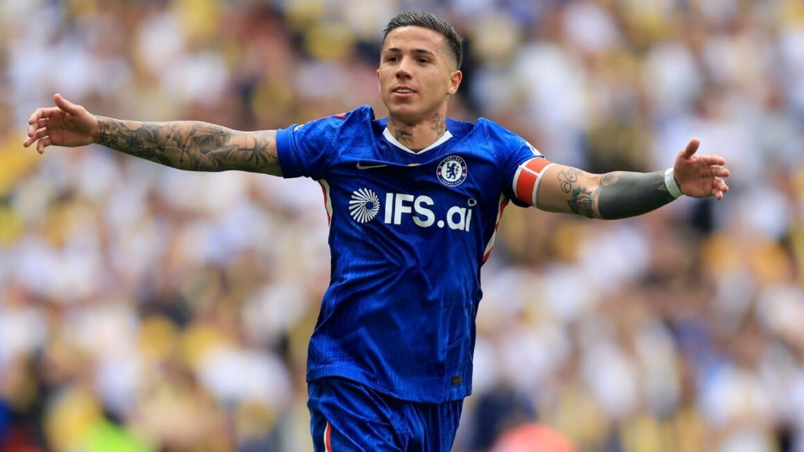 Roseniors Villain Turns…