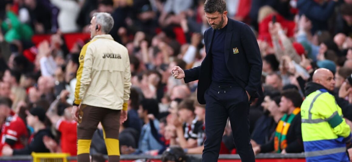 Carrick: United shouldnt…