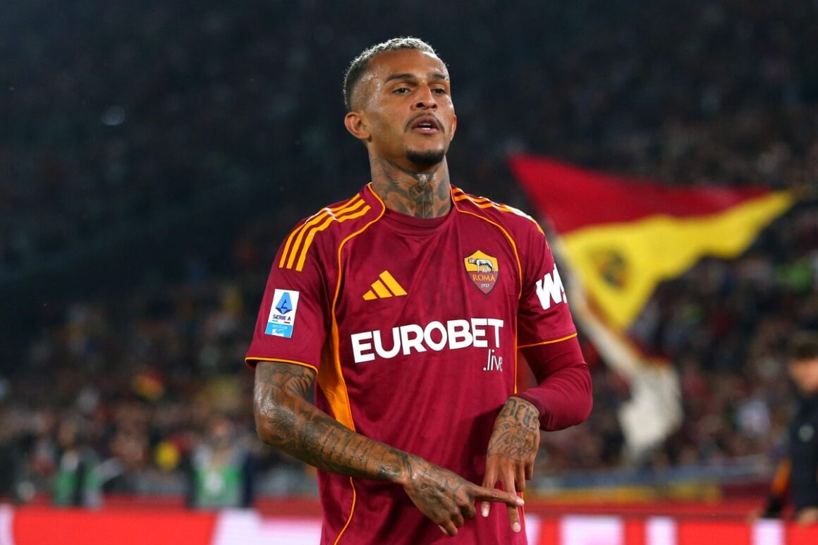 Manchester City Target Right