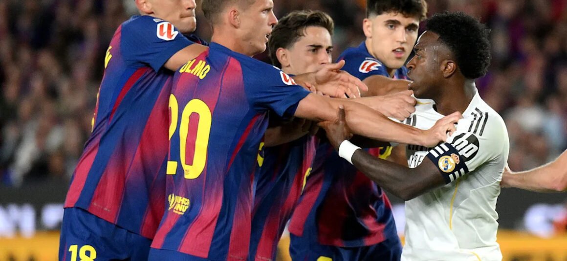 Barcelona Players React to…