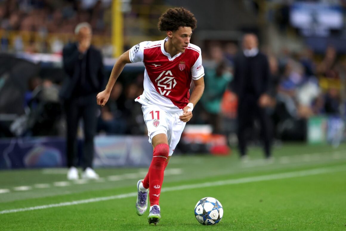 PSG Eye Maghnes Akliouche…
