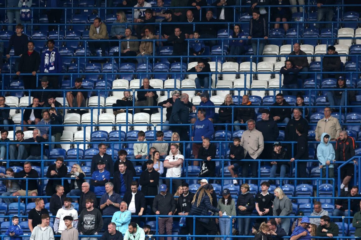 Late Joao Pedro Goal Saves…