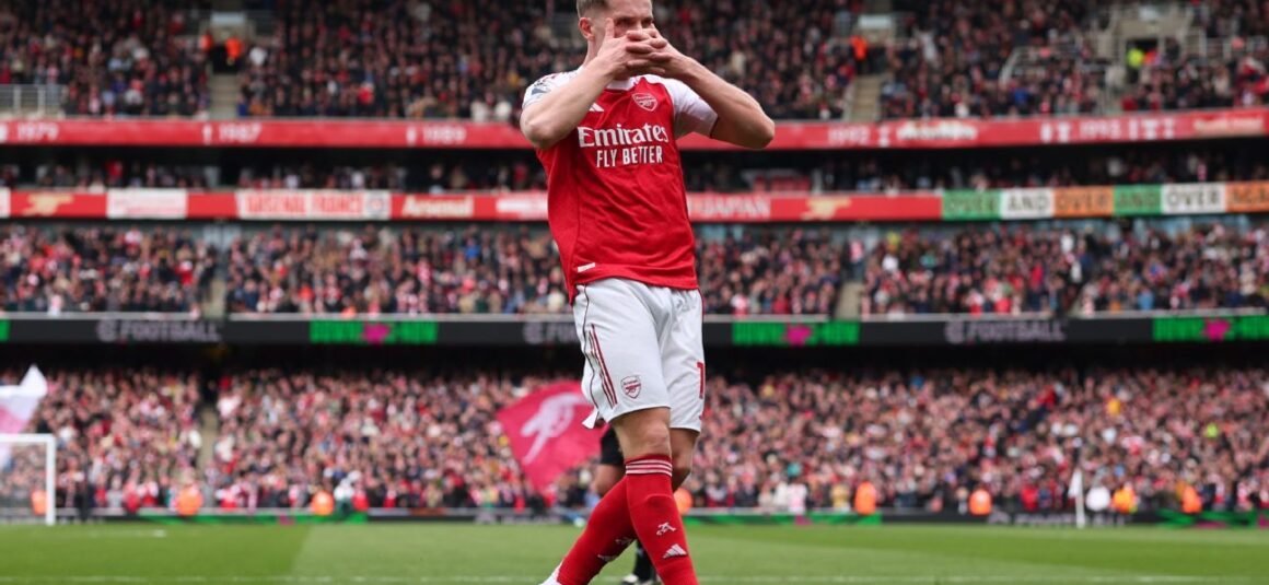 Viktor Gyökeres Aiming…