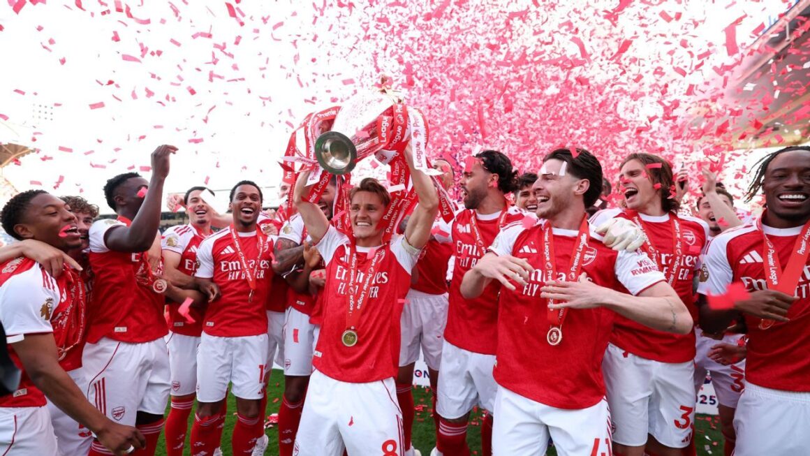 Arsenal Clinches Premier… Arsenal Clinches Premier…