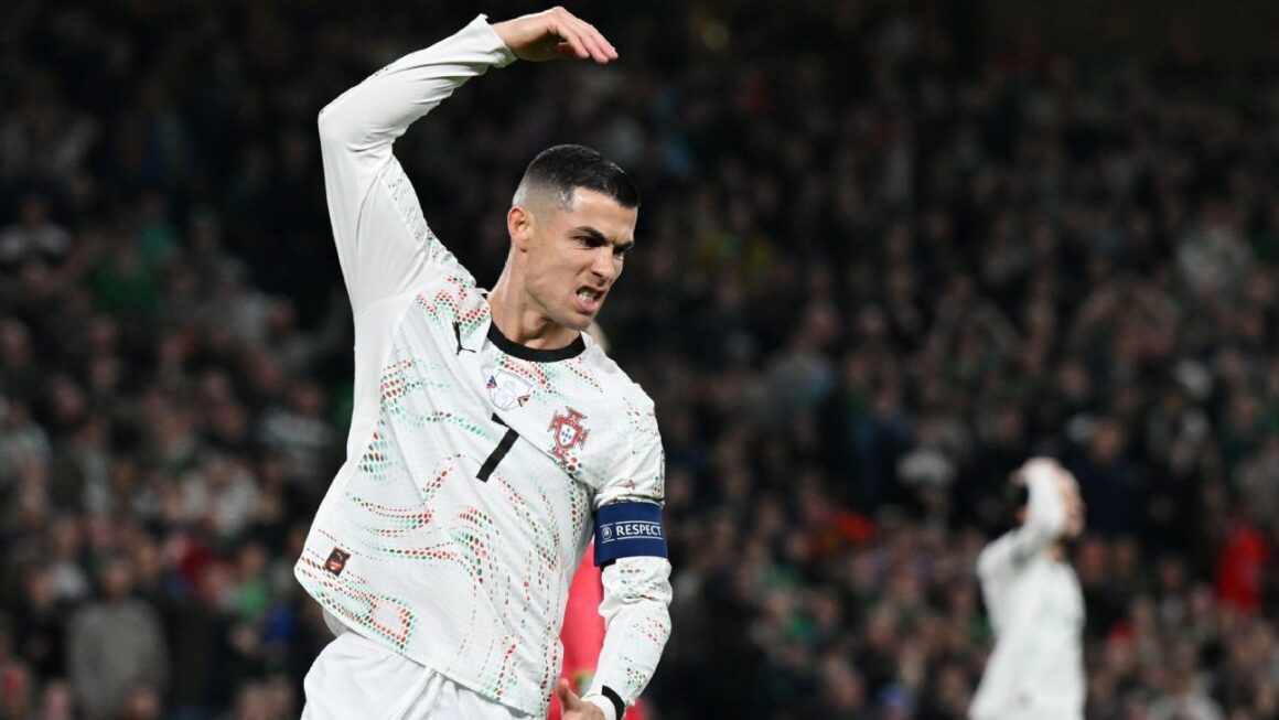 Rare Ronaldo Card Sells… Rare Ronaldo Card Sells…