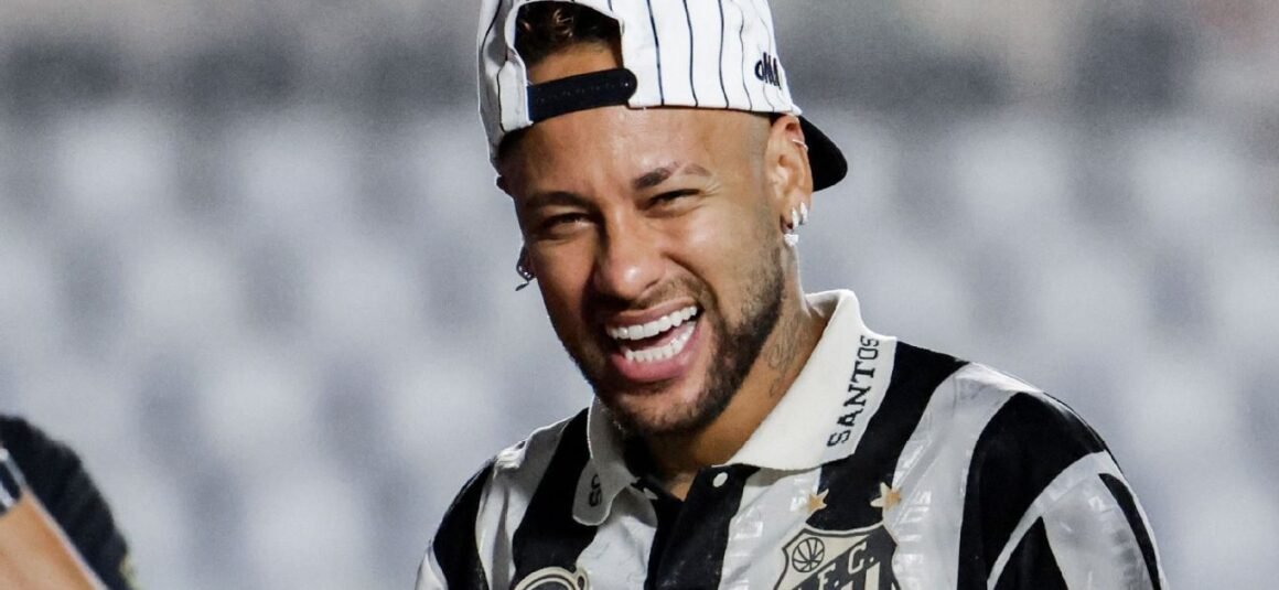 Neymar Shrugs Off Calf…